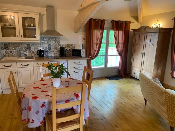 Maison de campagne pour 2 personnes, avec piscine ainsi que jardin et vue dans Sajas - 3