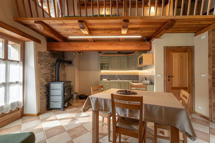Chalet 'Civico 1 ' with Mountain View, Private Garden and Wi-Fi in Marmora, Cuneo Province