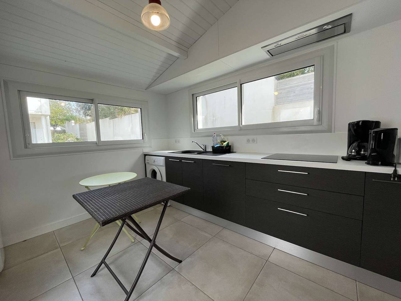 Maison face mer avec grande terrasse, studio indépendant et parking privé - Plage du Pigeonnier in Pontaillac, Royan