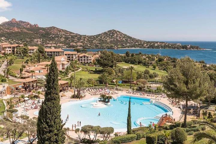 Gîte pour 4 personnes dans Golf De Cap Esterel