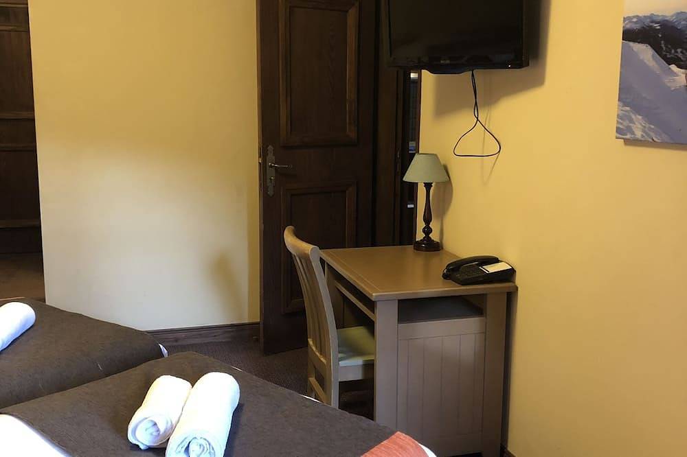 Entire apartment, Spacious mountain apartment with pool, Spa and Mont Blanc views in Arc 1950, Bourg-Saint-Maurice