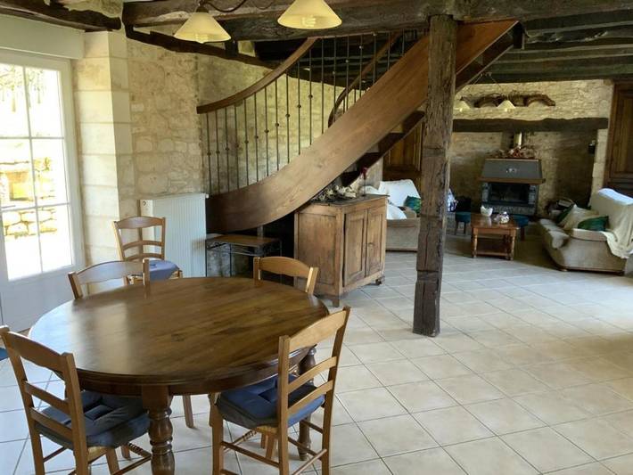 Location de vacances pour 7 personnes, avec jardin et terrasse à Jayac - 4