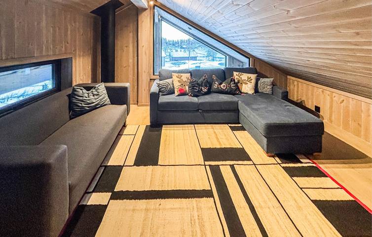 Ferienhaus für 7 Personen mit Sauna in Bø