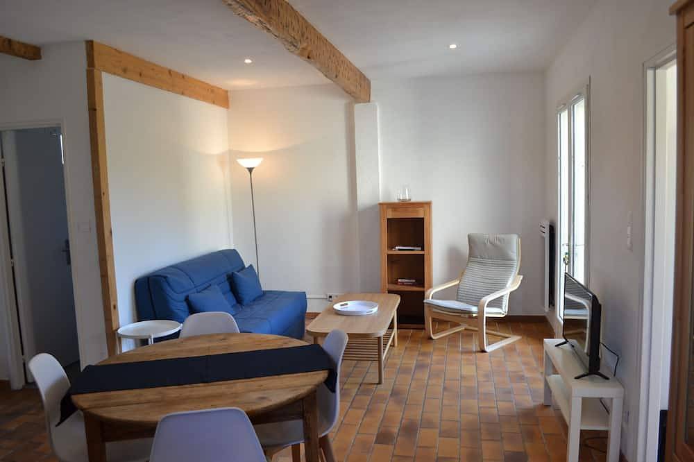 Maison de pêcheur sur le port du Brusc in Le Brusc, Six-Fours-les-Plages