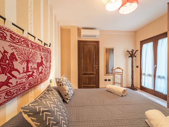 Location de vacances pour 4 personnes, avec jardin et terrasse, animaux acceptés à Tanaunella - 3