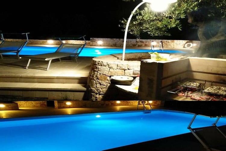 Trullo in Puglia con Piscina Privata in Cisternino, Salento