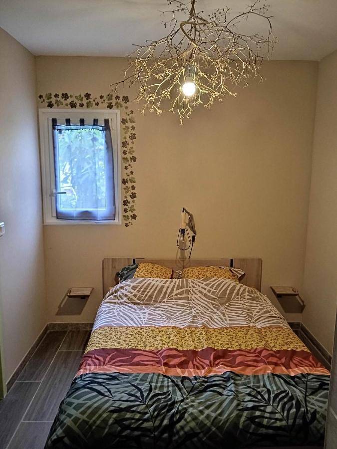 Location de vacances pour 2 personnes, avec vue et terrasse à Villemoustaussou - 3