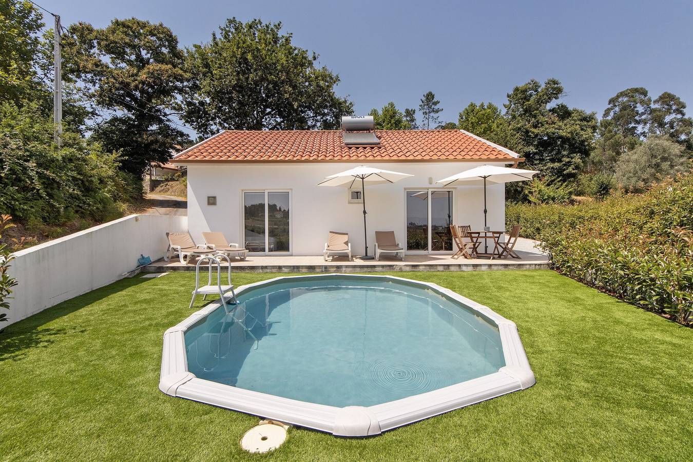Casa vacanze 'Refugio Das Vinhas' con vista sulle montagne, Wi-Fi e aria condizionata in Veade, Gagos e Molares, Distretto de Braga