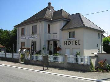 Hôtel pour 2 personnes, avec terrasse à Roppenheim