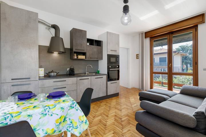 Bed and Breakfast 'Villa Giusy' with Private Garden in Verdellino, Bergamo Province