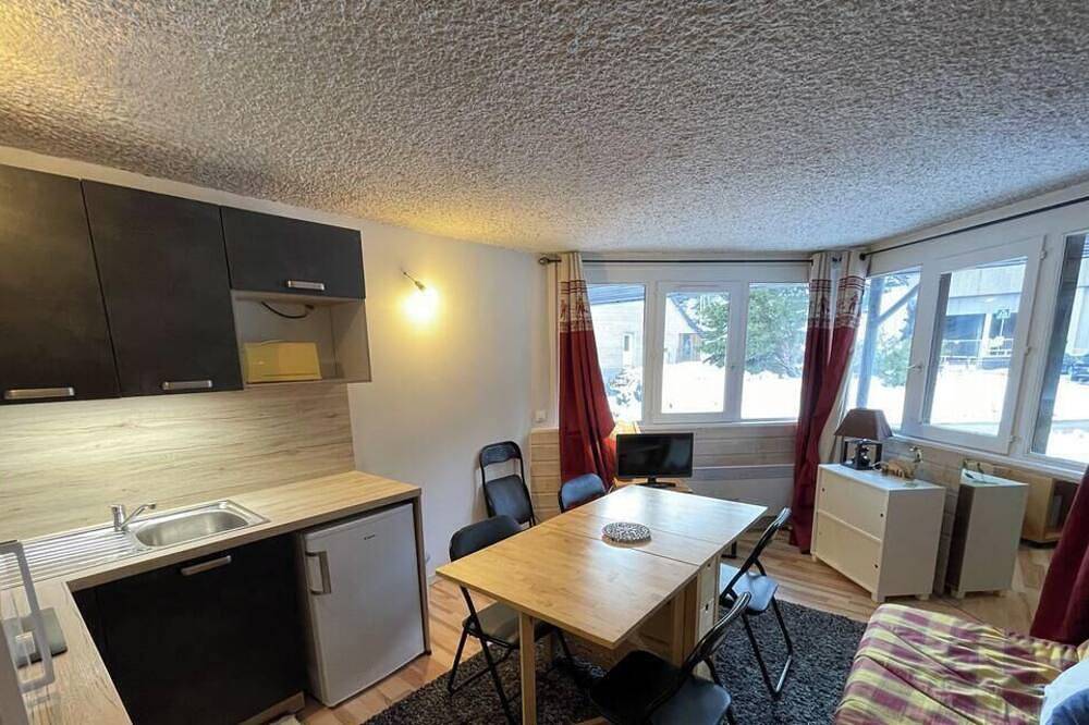 Appartement entier, Studio 4 personnes \"Les sagnes\" centre station in Le Lioran, Laveissière