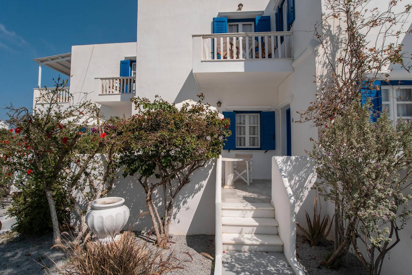 Entire apartment, Apartment 'Maroulis Studios - Studio 2' with Private Garden, Wi-Fi and Air Conditioning in Cyclades