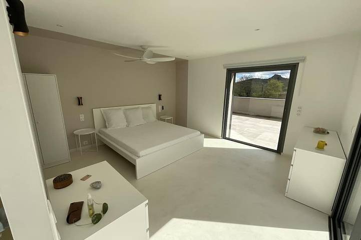 Villa Contemporaine Avec Piscine . Le 210 in Saint-Alban-Auriolles, Ardèche
