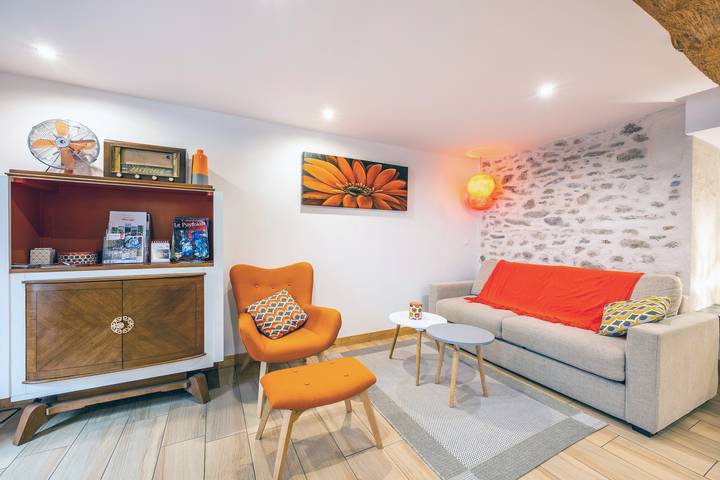 Casa de vacaciones 'Les Glycines 1' con terraza privada, balcón y Wi-Fi in Les Epesses, Valle del Loira
