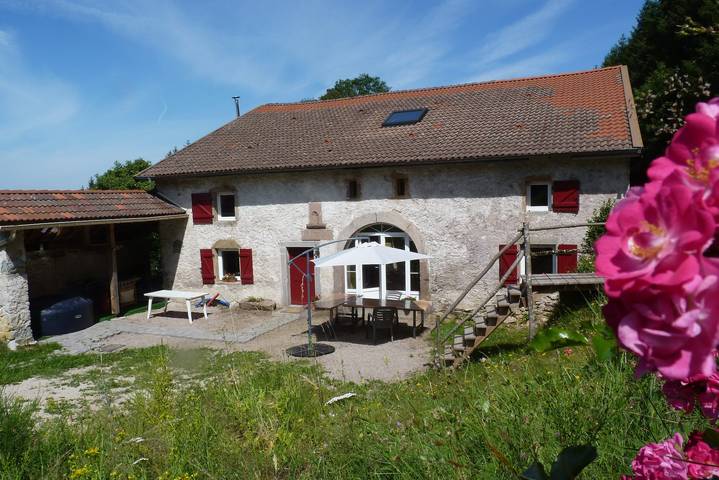 Ferienhaus für 15 Personen, mit Whirlpool und Garten in Lothringen