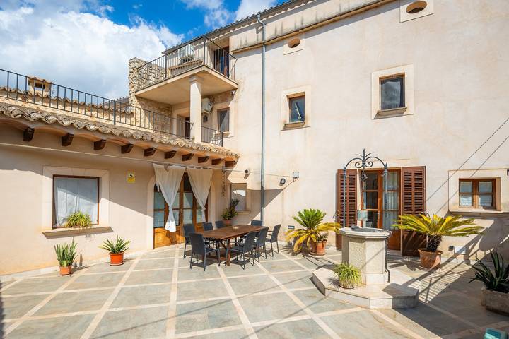 Ferienhaus 'Pina' mit Bergblick, privatem Pool und Wlan in Pina (Mallorca), Algaida