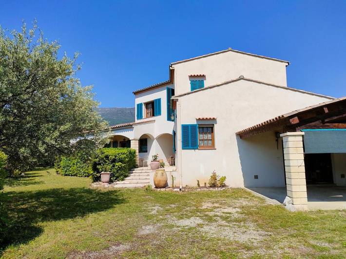 Villa pour 5 personnes, avec vue et jardin - 1