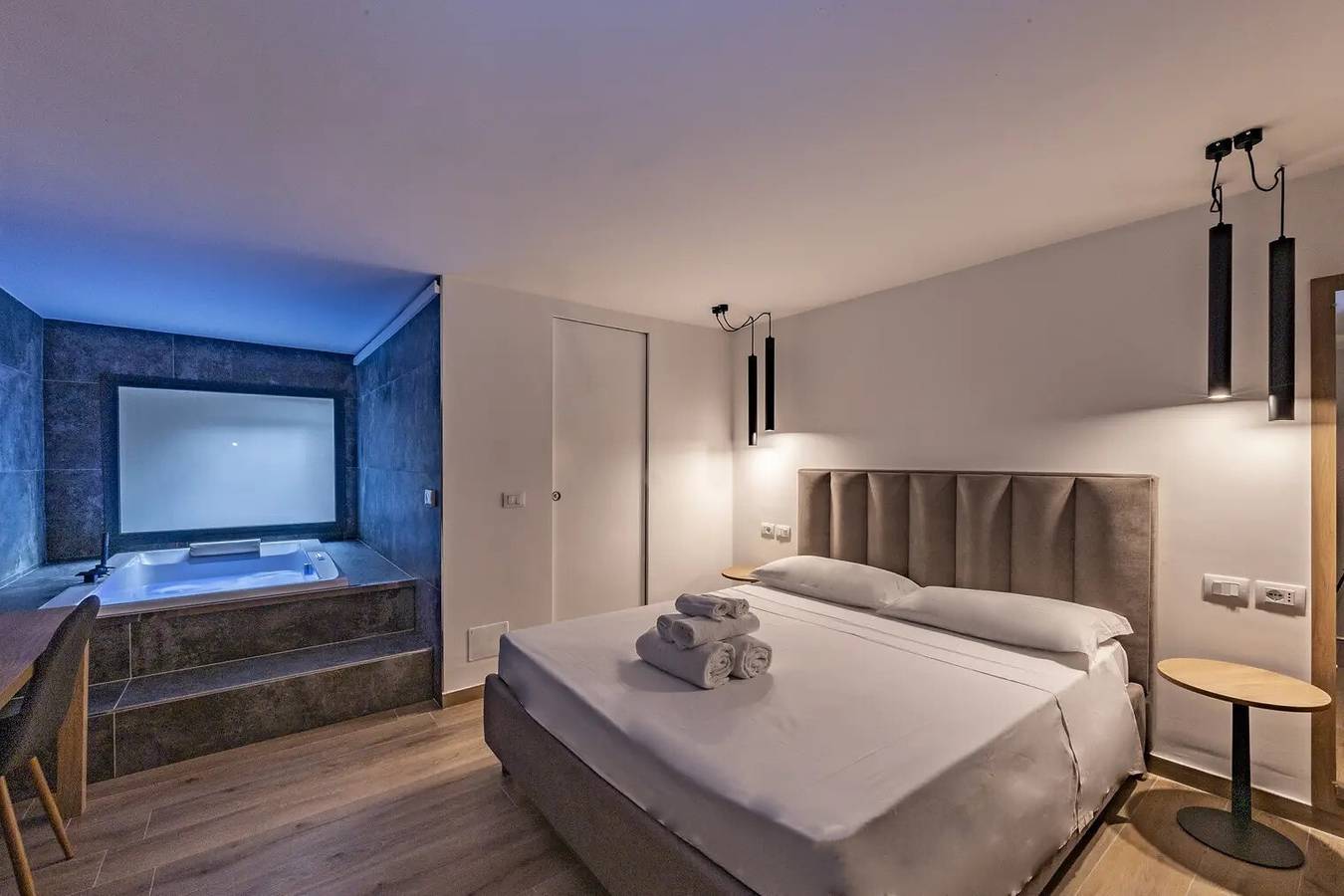 Monolocale intero, Appartamento 'La Brisa Apartments - Ponente' con terrazza privata, Wi-Fi e aria condizionata in Capo d'Orlando, Provincia di Messina