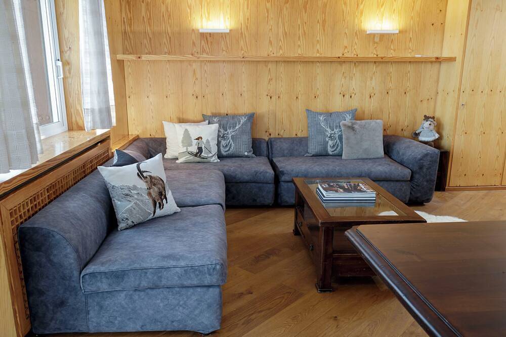 Appartamento intero, The View - Central Ski View Apartment in Cervinia, Valtournenche