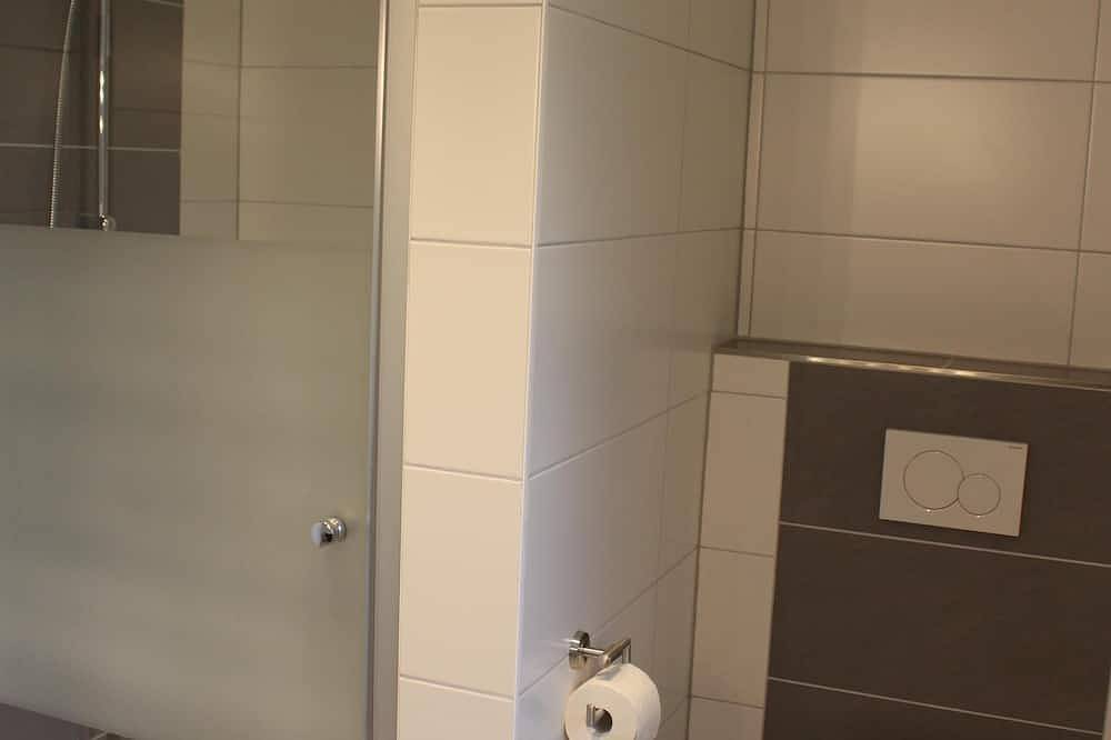 Ganze Wohnung, 60m² Ferienwohnung in der Parklandschaft Ammerland - Leihfahrräder - in Edewecht, Ammerland