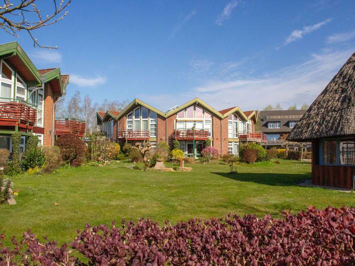 Ferienwohnung für 2 Personen, mit Terrasse und Garten sowie Sauna und Seeblick