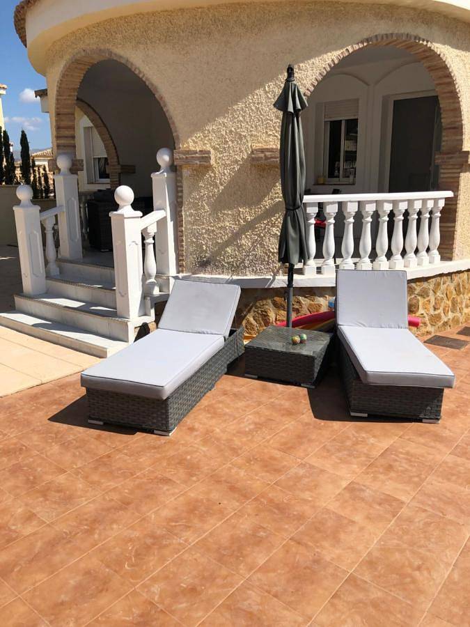 Location de vacances pour 10 personnes, avec vue ainsi que jardin et piscine à Monforte del Cid - 3