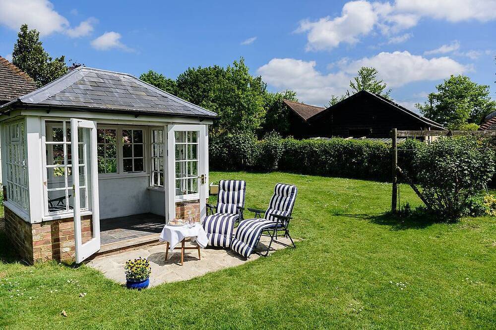 The Stable Cottage is situated in an Idyllic Rural Location near Woodchurch. in Woodchurch, Ashford region