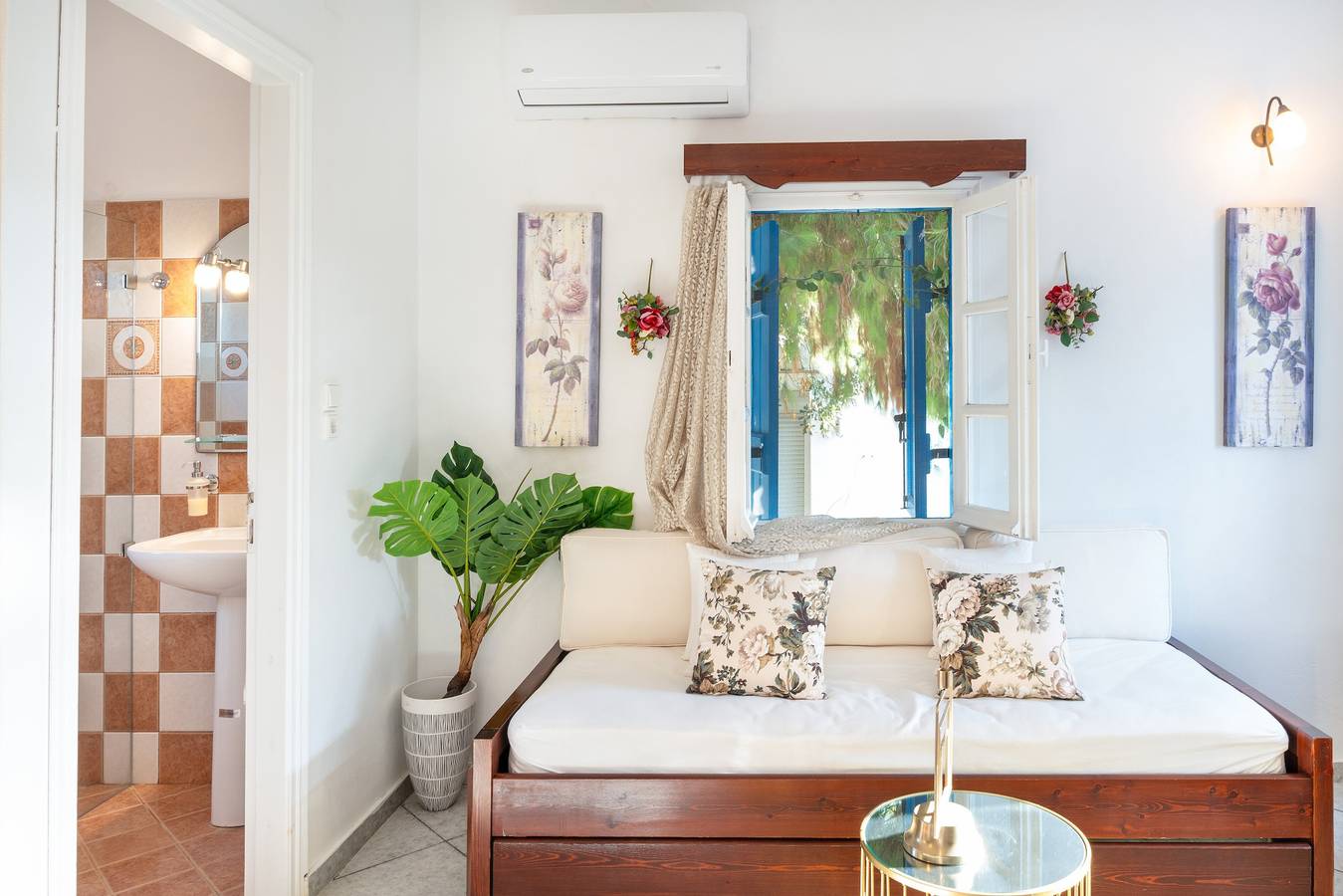 Appartement dans un hôtel 'Sun Rock Boutique - Villa Jasmine' avec terrasse privée et climatisation in Agios Prokopios, Cyclades