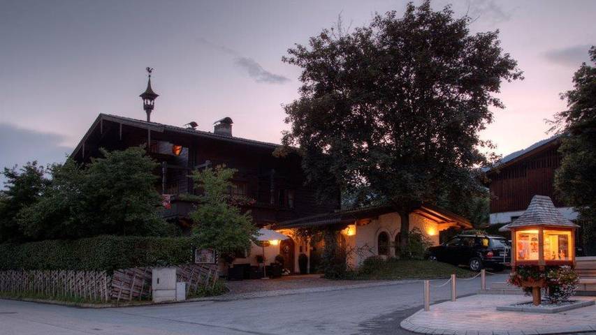 Ferienwohnung für 5 Personen, mit Balkon und Sauna sowie Garten, mit Haustier in Uttendorf