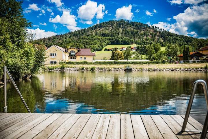 Hotel für 2 Personen, mit Balkon und Terrasse sowie Whirlpool und Garten
