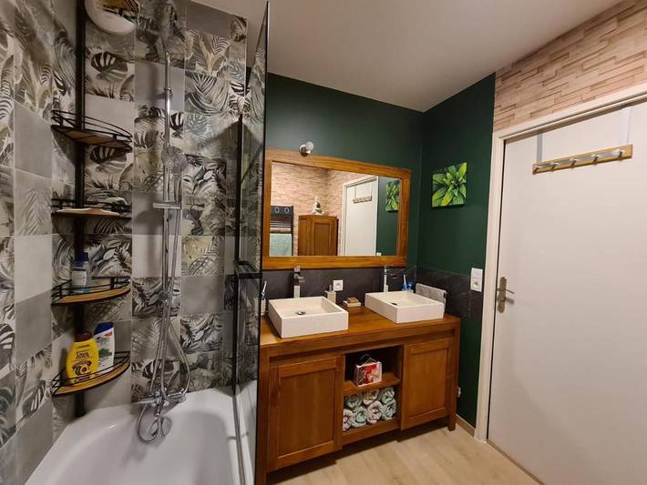 Location de vacances pour 4 personnes, avec jardin et terrasse à Épinay-sur-Seine