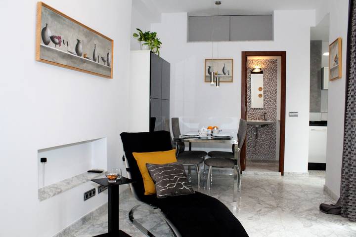 Apartamento entero, Apartamento luminoso en Macarena con Wi-Fi y aire acondicionado in Central Seville, Sevilla