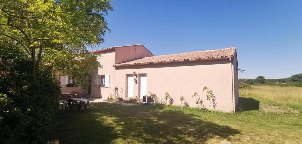 Location de vacances pour 10 personnes, avec jardin et piscine à Saint-Cannat - 2