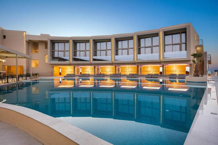 Hôtel pour 3 personnes, avec piscine ainsi que sauna et jardin, adapté aux familles