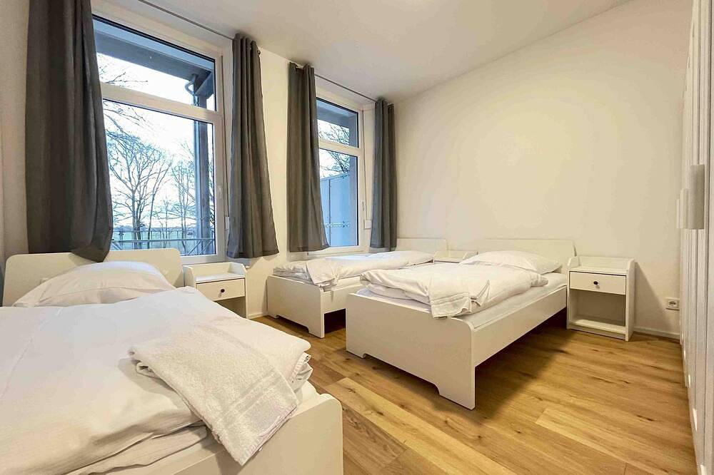 Ganze Wohnung, (Am1056) Moderne Monteurwohnung in Amberg, Ostbayern