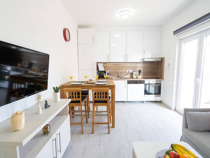 Ferienwohnung für 5 Personen, mit Balkon in Podstrana - 2