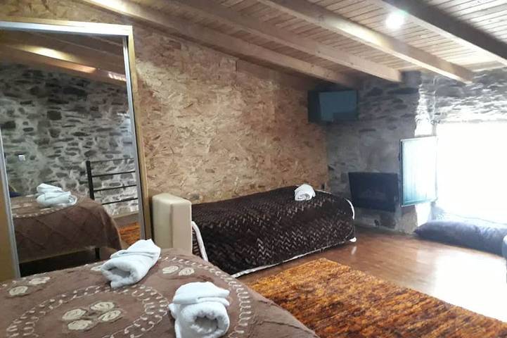 Gîte pour 3 personnes, avec piscine dans Tabuaço - 3