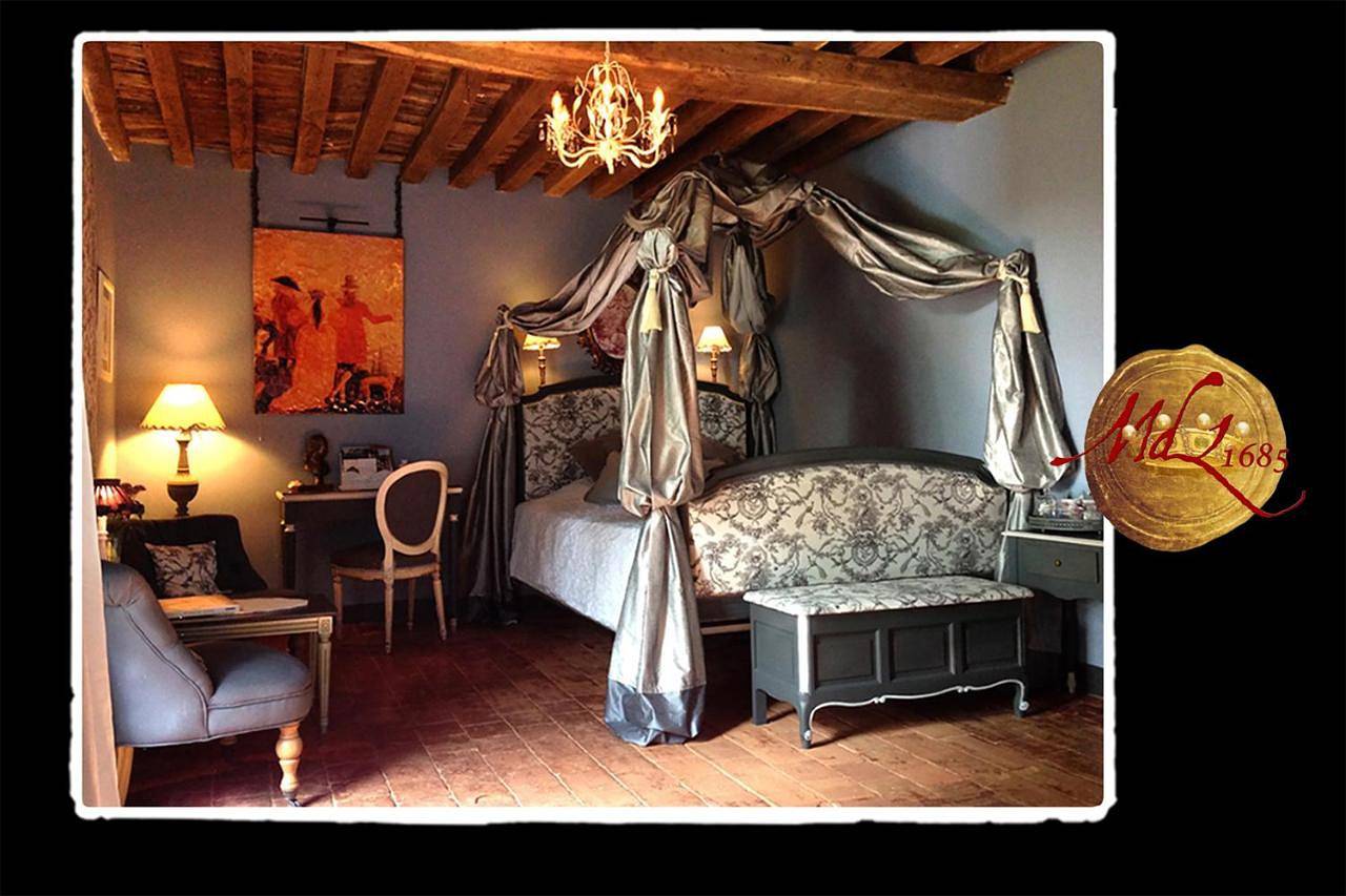 Manoir de Livet in Saint-Pierre-et-Saint-Paul-en-Val-d'Auge, Région de Lisieux