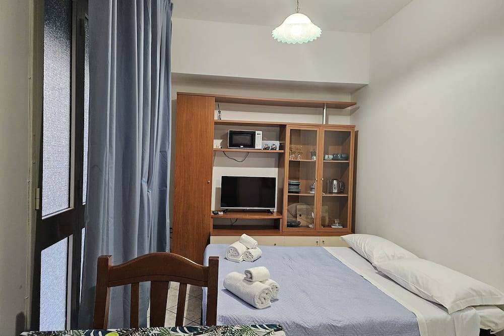Entire apartment, Essences of Sicily Apartment in Letojanni, Messina Province