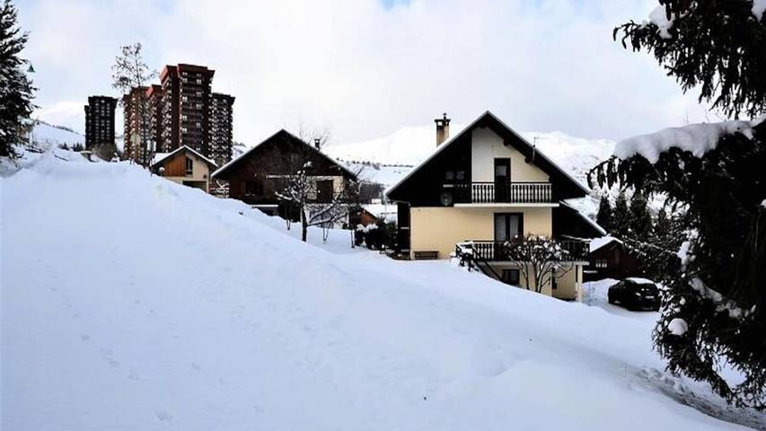 Chalet pour 13 personnes, avec balcon dans Le Corbier - 2