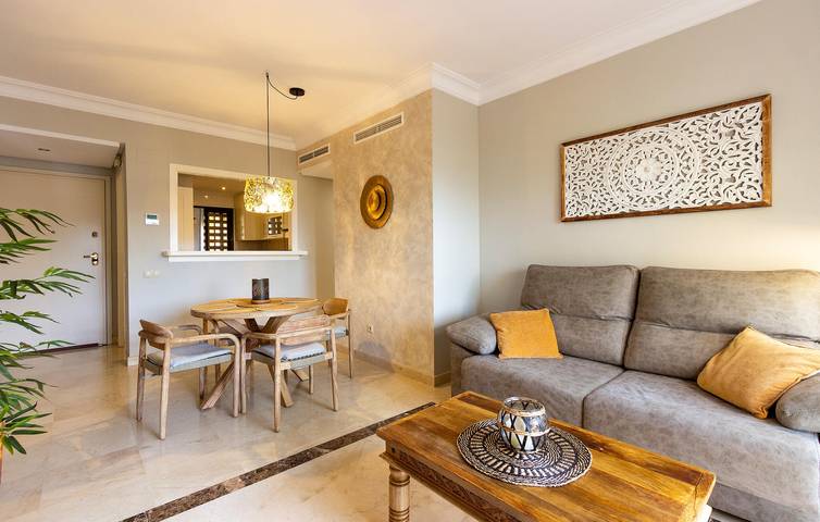 Apartamento vacacional entero, Acogedor apartamento con parking, aire acondicionado, piscina y barbacoa - ¡Cerca de la playa! in Roda Golf, San Javier