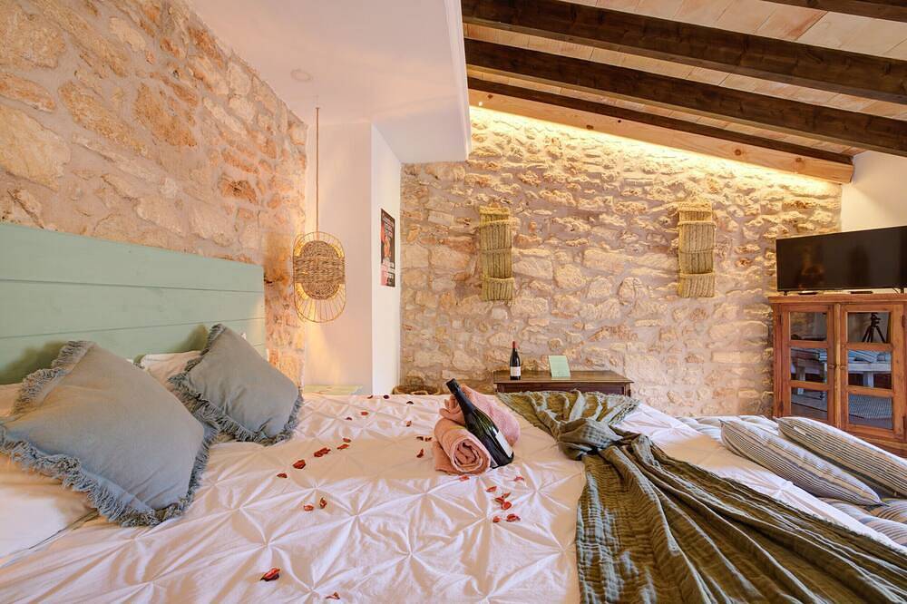 Hotelet Ca'n Oms Picasso by Rentallorca in Petra, Interior de Mallorca