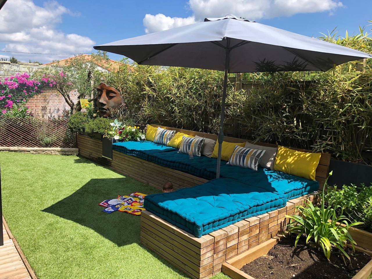 Industrial-style gîte near Grandlieu Lake, private parking in Saint-Mars-de-Coutais, Nantes region