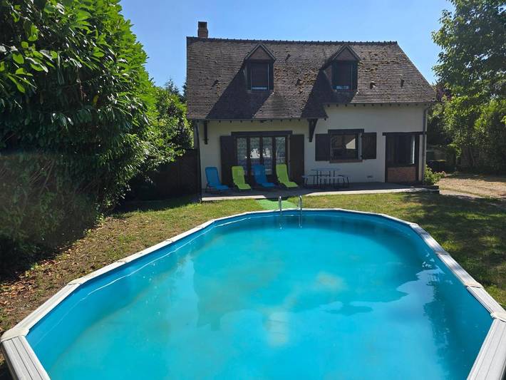 Maison de vacances pour 2 personnes, avec piscine ainsi que jardin et terrasse