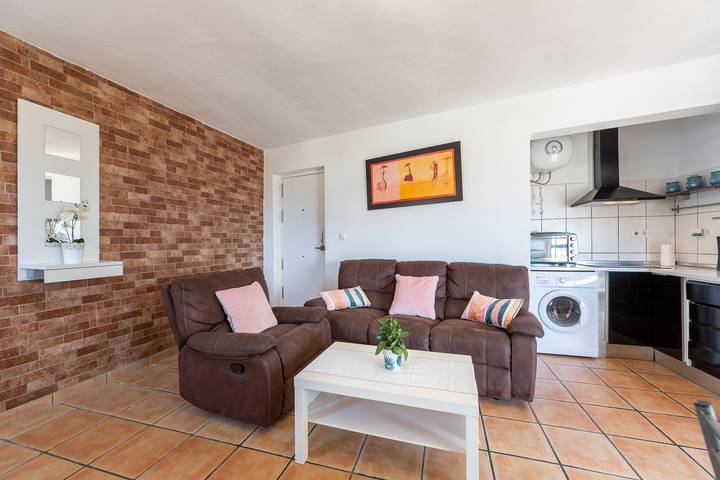 Maison de vacances 'Vista al Mar Ainara' avec vue sur mer, piscine partagée et Wi-Fi. in Castell del Rey, Almería