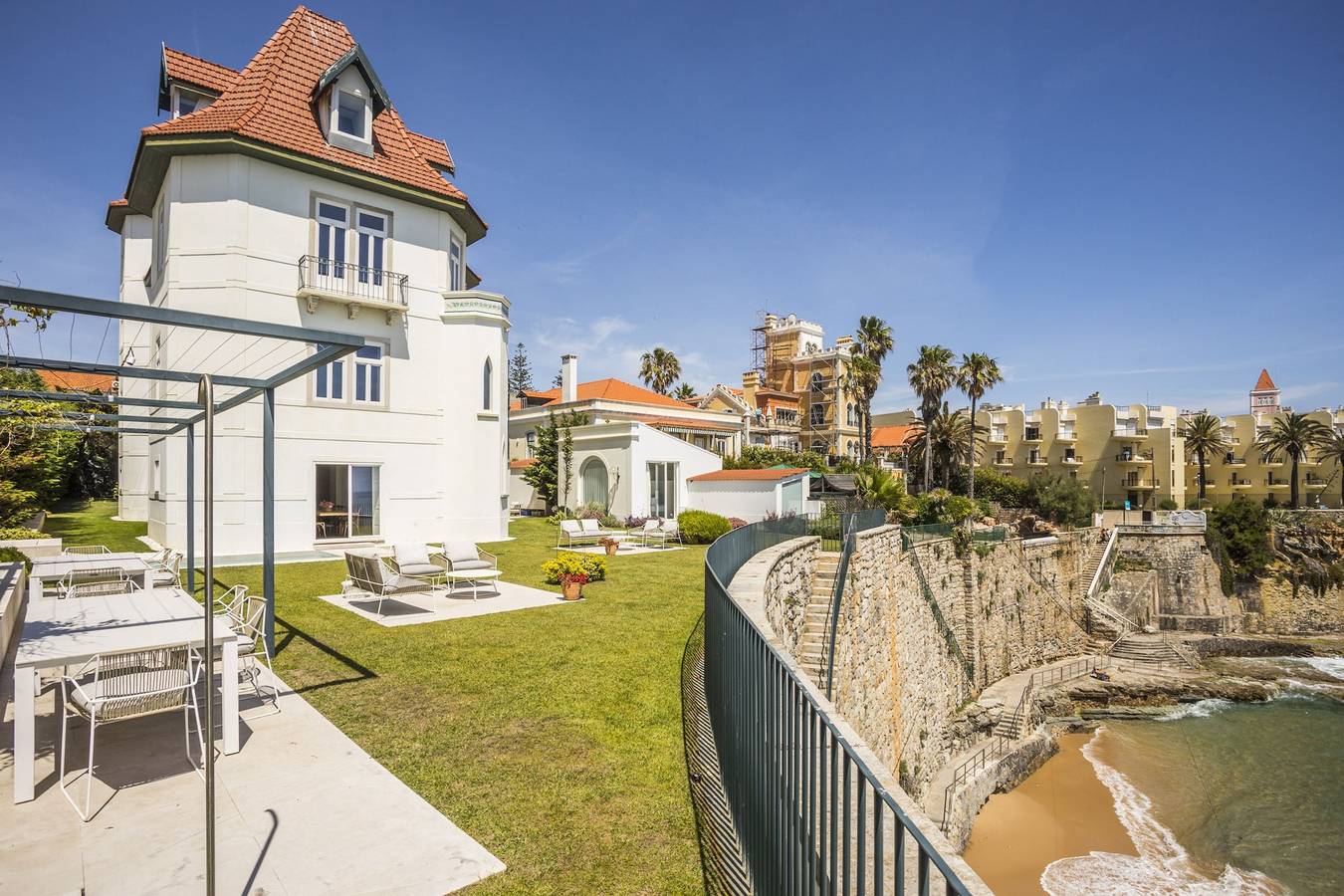 Chalet para 16 personas con balcón in Cascais e Estoril, Costa de Lisboa