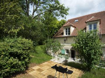 Gîte für 2 Personen, mit Pool und Terrasse in Burgund