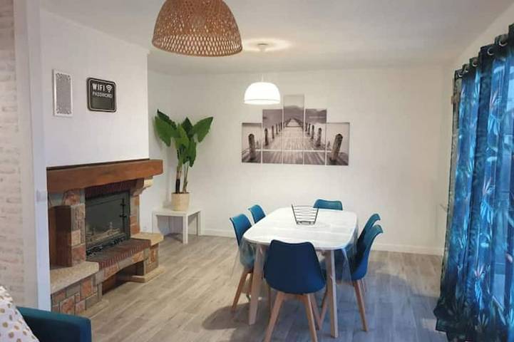 Location de vacances pour 4 personnes, avec jardin ainsi que piscine et balcon, animaux acceptés à Gurgy