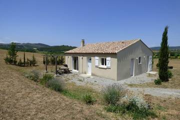 Gîte pour 2 personnes, avec jardin à Montlaur (Languedoc-Roussillon)