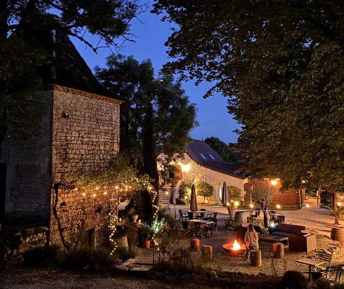 Chalet pour 6 personnes, avec vue ainsi que terrasse et piscine, animaux acceptés dans le Lot - 2